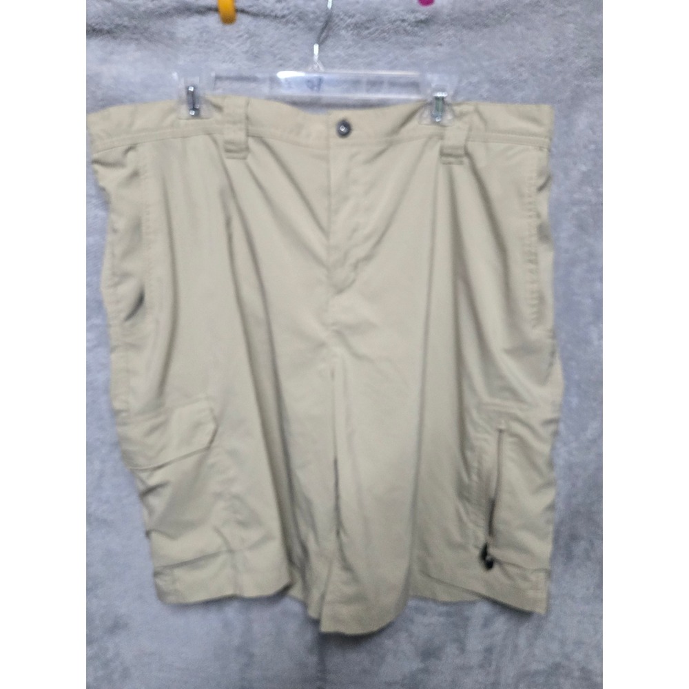 Columbia Mens Tan Cargo Shorts Hiking Outdoor Ripstop Size 46 10 Inseam